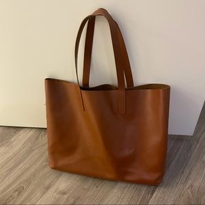 Everlane Classic Structure leather tote